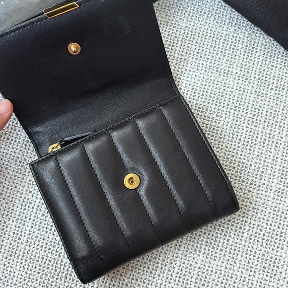 YSL Yves Saint Laurent black leather wallet - Picture 13 of 13